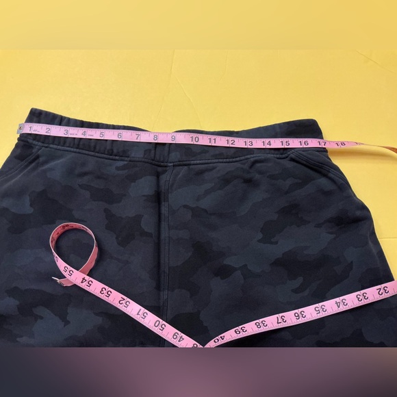 Lululemon relaxed high rise camo joggers sz 12 sweatpants pants - Picture 5 of 6